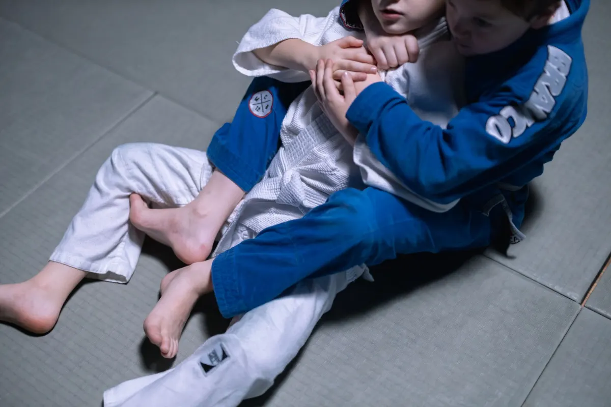 Arts martiaux sécurisés pour enfants : top 5 des meilleurs choix