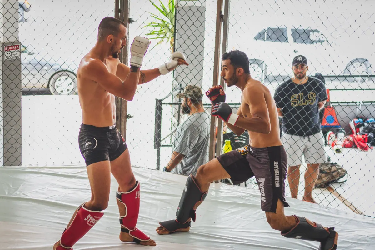 Kickboxing amateur : guide complet du matériel de protection à choisir en 2026